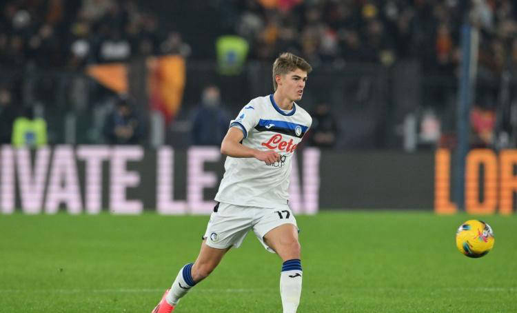 一日意甲最新动态：国米真出售巴斯托尼，米兰续约美国队长指日可待